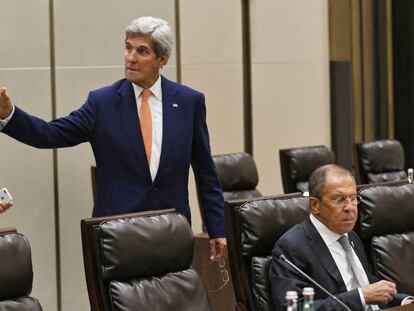 El estadounidense Kerry y el ruso Lavrov este domingo en Hangzhou.