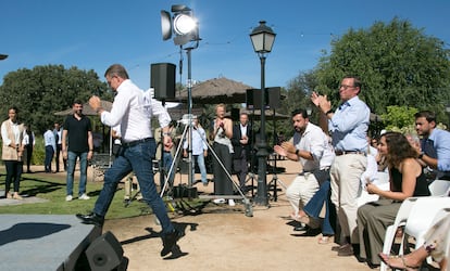 El líder popular, Alberto Núñez Feijóo, inaugura el inicio del curso político del PP, en Villalba (Madrid), junto a la presidenta madrileña, Isabel Díaz Ayuso, y otros cargos del partido.