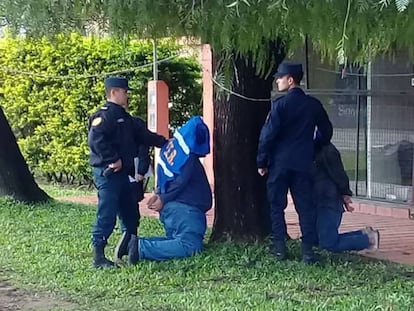 La policía de Entre Ríos detiene a Jesús Fernández, sospechoso de disparar contra un diputado y un funcionario argentinos frente al Congreso.