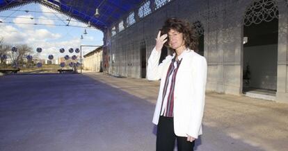 Almudena Muñoz directora de Casa Mediterráneo en la nueva sede de la antigua estación de Benalúa.