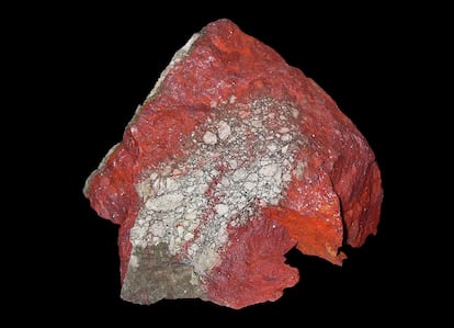 Una muestra de cinabrio (sulfuro de mercurio), el principal mineral extraído en las minas de Almadén.