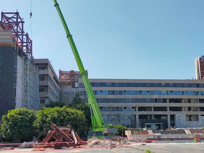 Trabajos de demolición en el Centro SCOP, el 7 de noviembre de 2023.