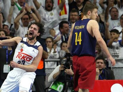 Llull celebra un triple