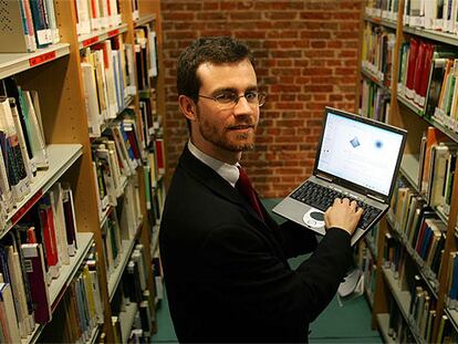 Pablo Ruiz, promotor del Proyecto Alqua, sobre libros modificables.
