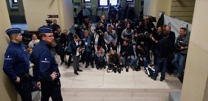 Journalists at the Belgian Palace of Justice for Puigdemont's hearing on Friday.