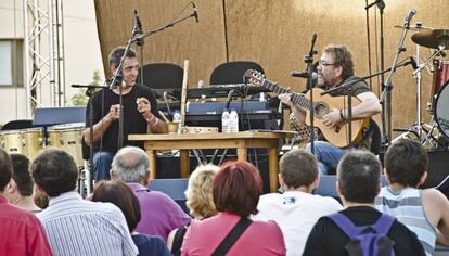 Actuaci&oacute;n de Pep Gimeno, El Botifarra, y Miquel Gil en el Feslloch 2014.