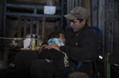 Muchas familias de Los Bañados han pasado hasta dos años refugiados en chabolas hasta poder volver a sus casas.