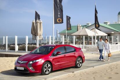 El Ampera es un coche eléctrico, pero tiene una imagen deportiva que refleja sus buenas prestaciones.