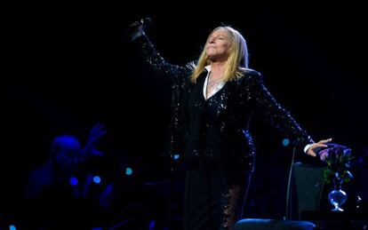 Barbra Streisand en concierto.