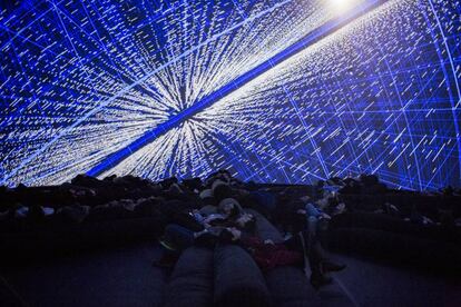 Una de las proyecciones del escenario Sónar360 byMEDIAPRO.