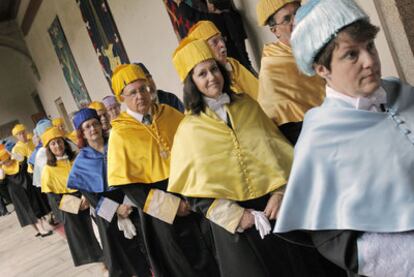 Catedráticos de la Universidad de Santiago de Compostela, en el acto de apertura de curso.