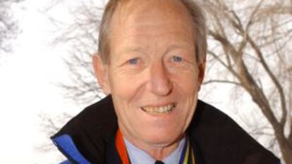 Bengt Saltin, con la medalla a las ciencias del deporte del COI.