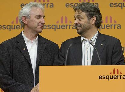 Los carodistas Rafel Niubò y Ernest Benach la noche del sábado pasado en la sede de ERC.