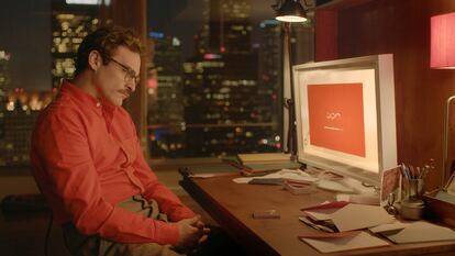 Joaquin Phoenix en ‘Her’ (Spike Jonze, 2013).