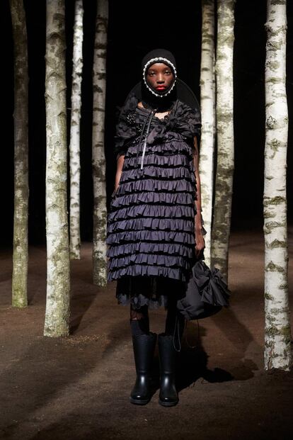 smag-moncler-5-simone-rocha-rf19-0130