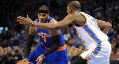 Carmelo Anthony y Kevin Durant, durante el partido de hoy.