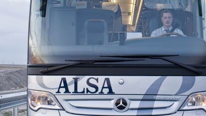 Autobús de la compañía Alsa