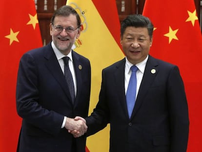 Mariano Rajoy y el presidente chino, Xi Jinping, este lunes.