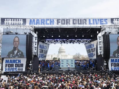 Emma Gonzalez, superviviente de la matanza del instituto de Florida, durante su discurso este sábado.