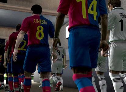 Recreación de un Madrid-Barcelona en <i>FIFA 09,</i> que salió ayer a la venta.