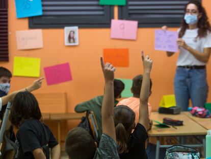 Inicio de clases en la escuela Catalònia de Barcelona, en septiembre de 2020.