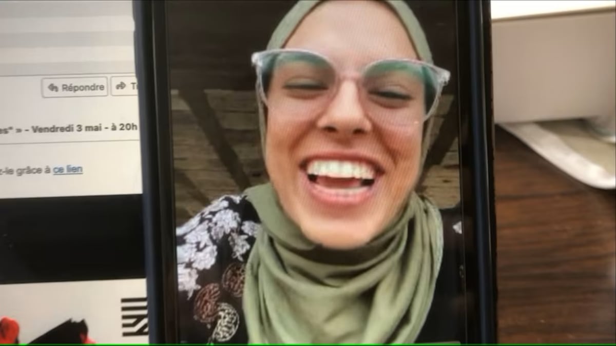 ‘Pon tu alma en la mano y anda’: un revelador documental con la eterna sonrisa de una fotoperiodista palestina asesinada