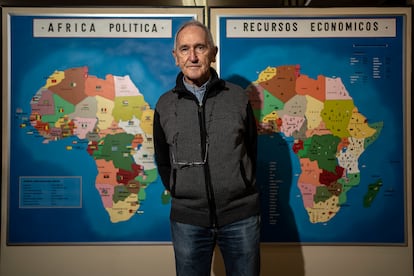 Ángel Olaran, misionero, en el Museo Africano de Madrid.