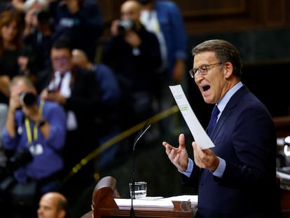 El presidente del PP, Alberto Núñez Feijóo, durante su intervención en el debate de investidura.