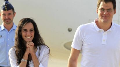 Ainhoa Fernández de Rincón y Enric Gonyalons, los dos cooperantes españoles liberados en MalÍ tras nueve meses de secuestro.