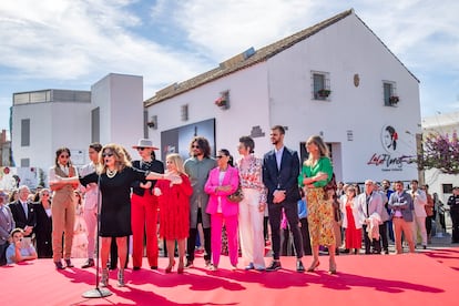 Las familia de Lola Flores durante la inauguración hoy viernes en Jerez de la Frontera (Cádiz) del Centro Cultural Lola Flores. 
