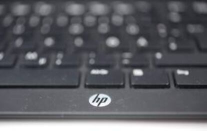 Los ingresos de HP en sus primeros tres meses alcanzaron los 28.359 millones de dólares, lo que supone un retroceso del 6 % respecto al mismo periodo del ejercicio anterior, cuando facturó 30.036 millones de dólares. EFE/Archivo