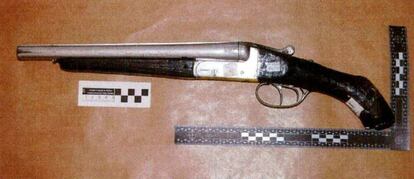 Una escopeta con los cañones recortados intervenida en un registro a los implicados en la rama mallorquina de Los Ángeles del Infierno.
