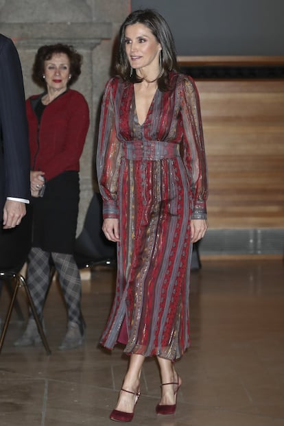 La reina Letizia, en unos premios en Madrid, el pasado marzo, vestida de Hoss Intropia.