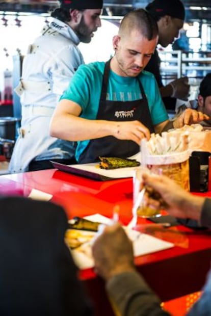 David Muñoz en su nuevo restaurante StretXO en la calle Serrano de Madrid.