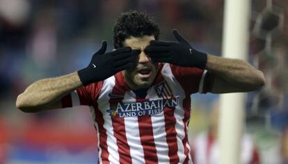 Diego Costa celebra el primer gol del partido.