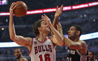 Pau Gasol, ante Duncan.