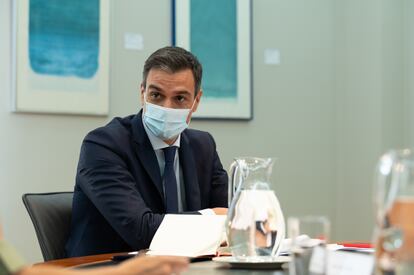 El presidente del Gobierno, Pedro Sánchez, preside la reunión del Comité de Seguimiento del COVID-19, en Moncloa, el 24 de julio.
