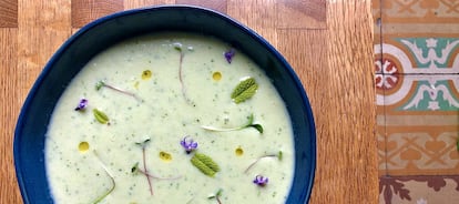 Cualquier crema que combine pepino y yogur es un éxito asegurado