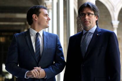 Albert Rivera (esq.) i Carles Puigdemont.