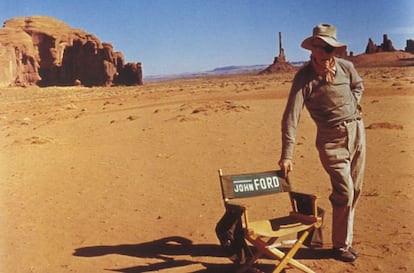 El director de cine John Ford, en Monument Valley, escenario habitual de sus mejores &#039;westerns&#039;.