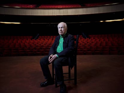 El director teatral Peter Brook, en los teatros del Canal de Madrid, en 2016.