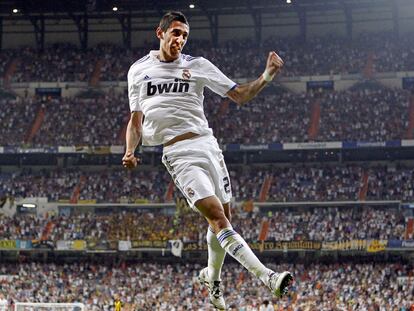 Di María festeja su gol, el primero del Madrid al Peñarol.