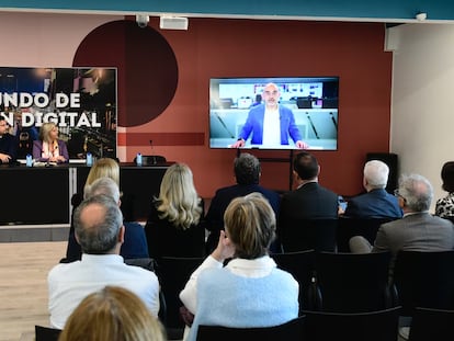 El presidente ejecutivo de Prisa Media, Carlos Núñez, interviene en el foro ‘Un mundo de fusión digital’.