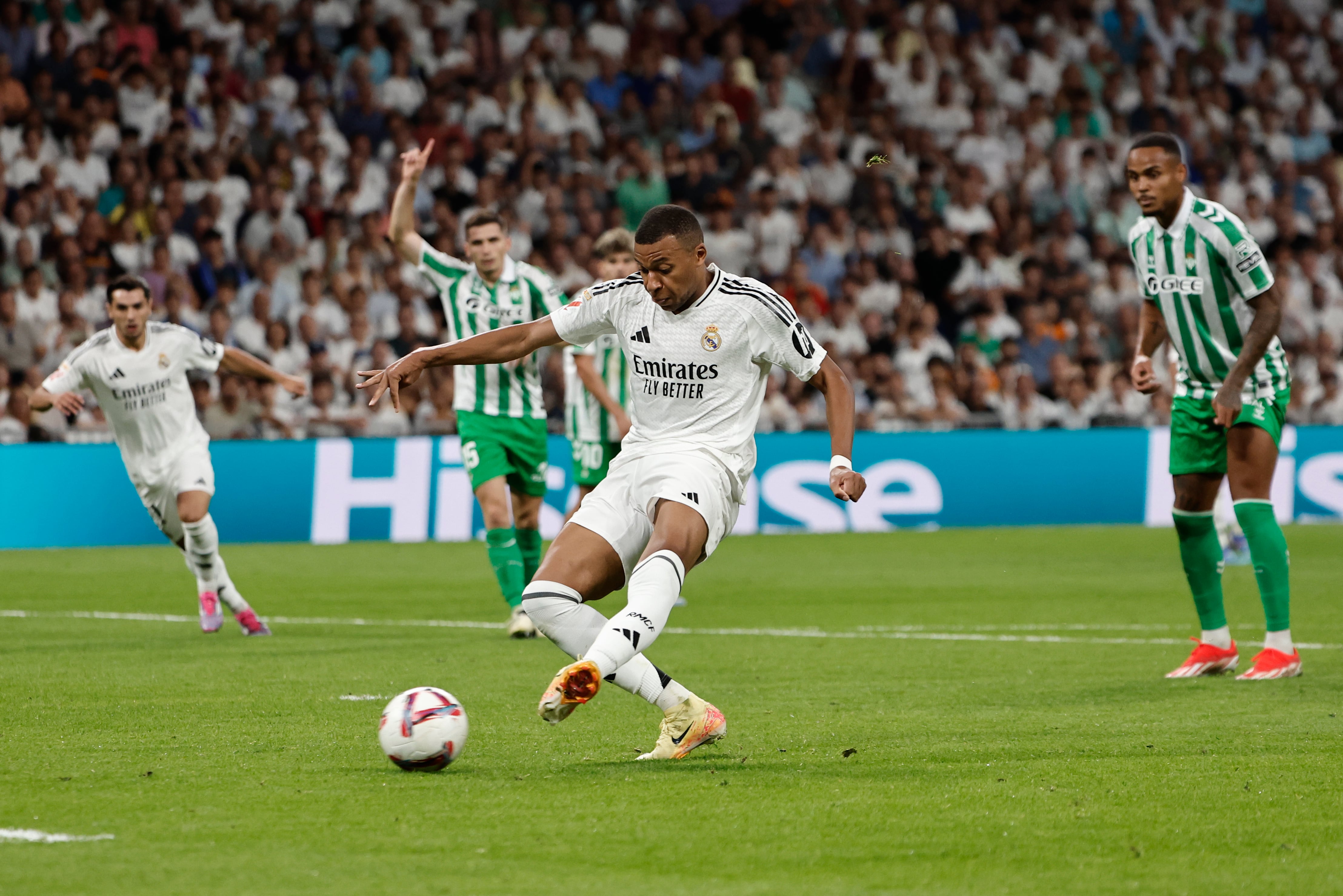 Mbappé se descorcha en el Bernabéu