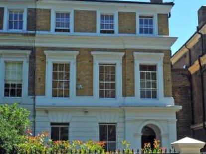 La casa de Amy Winehouse, en el barrio londinense de Camden Town, que se ha vendido hoy en subasta.