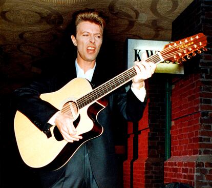 En 1967, Bowie se retiró a un monasterio budista en Escocia, que le hizo ganar gran fama a nivel mundial.