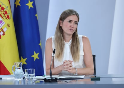 La vicepresidenta tercera y ministra para la Transición Ecológica, Sara Aagesen, en la conferencia de prensa tras el Consejo de Ministros. 