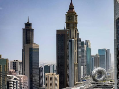 Vista de Dubái y del Museo del Futuro.