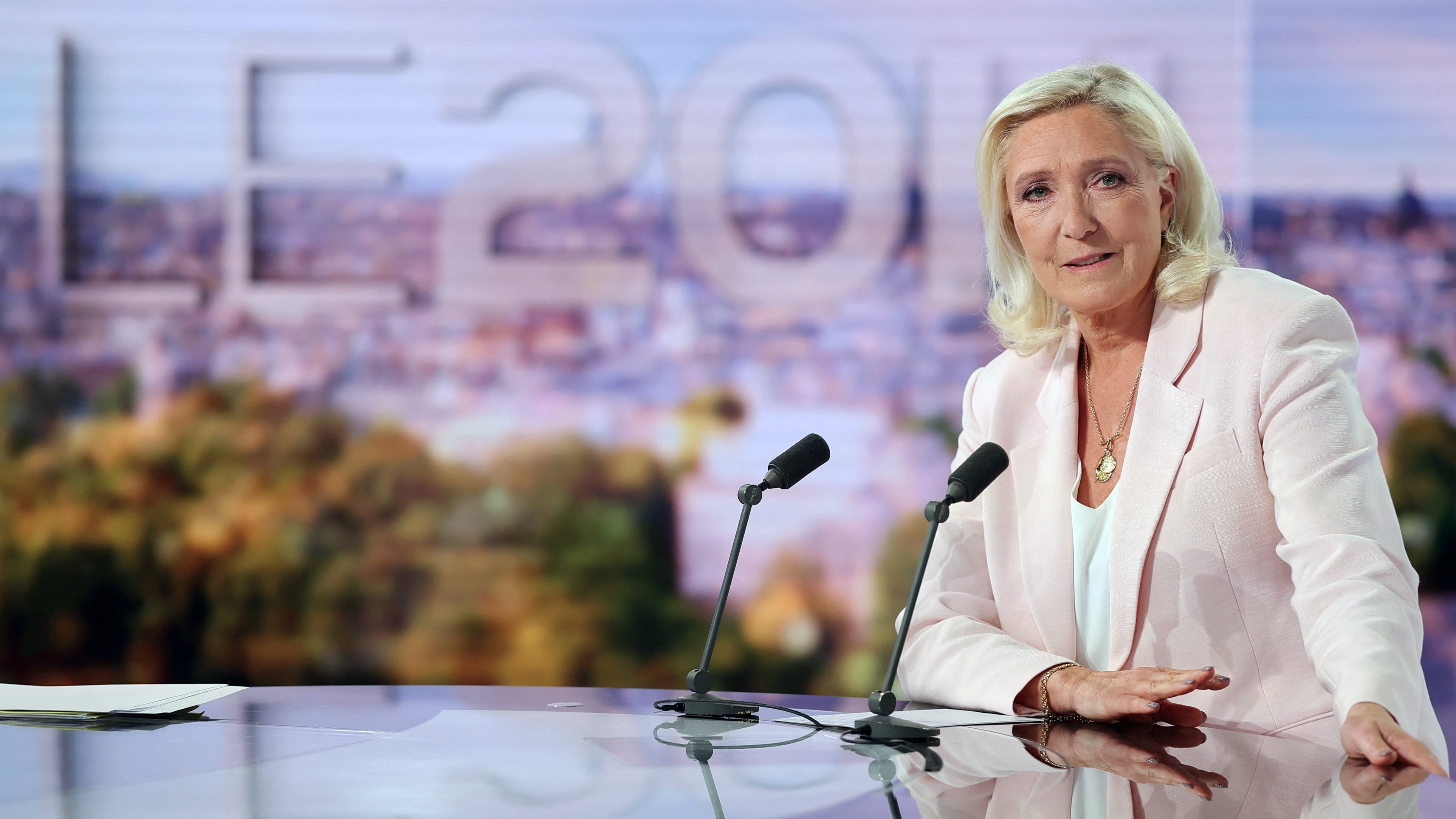 Marine Le Pen será candidata en 2027 pese a estar condenada