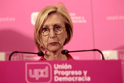 Rosa Díez, candidata de UPyD, durante la rueda de prensa en el Hotel Villa Real de Madrid tras conocer los resultados electorales.